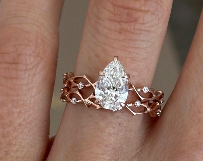 Diamond Twig Bridal Set / 1.5 Carat Pear Cut Lab Grown Diamond Nature Inspired Ring Set / 14K 18K Rose Gold Branch Engagement Ring Set