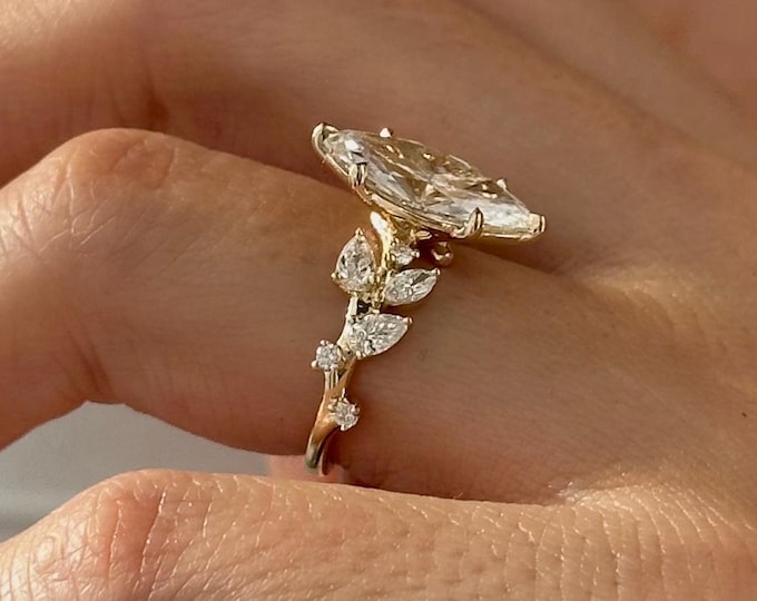 3 Carat Marquise E VVS2 Lab Grown Diamond Nature Inspired Twig Ring / 14k Yellow Gold Leaf Engagement Ring / Branch Diamond Ring