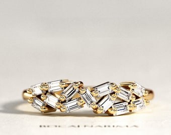 Baguette Diamond Cluster Ring / VS-F Natural Diamonds / 14K 18K Gold Unique Wedding Band / Baguette Cut Diamonds / Womens Wedding Ring