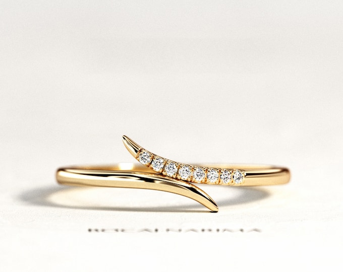 Solid 14k 18k Gold Diamond Ring / Twisted Diamond Ring / Unique Diamond Band / Stacking Diamond Ring / Fashion Ring For Women / Bypass  Ring