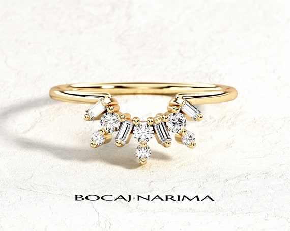 Curved Diamond Wedding Band, Stackable Curved Baguette Ring, Nesting Baguette Diamond Wedding Band, Stackable Nesting Art Deco Wedding Band