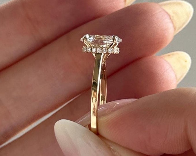 2 Carat Oval Lab Grown Diamond E VS1 Hidden Halo Ring / Cathedral High Set Engagement Ring / 18k Gold Dainty Proposal Ring / 2CT Oval E VS1