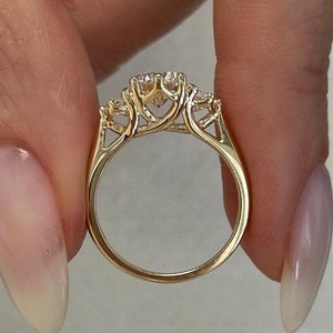 1.5 Carat E VVS2 Lab Grown Diamond Trellis Set Engagement Ring / 14k Gold Lab Diamond Ring / 14k Gold Three Stone Ring / 3 Stone Ring