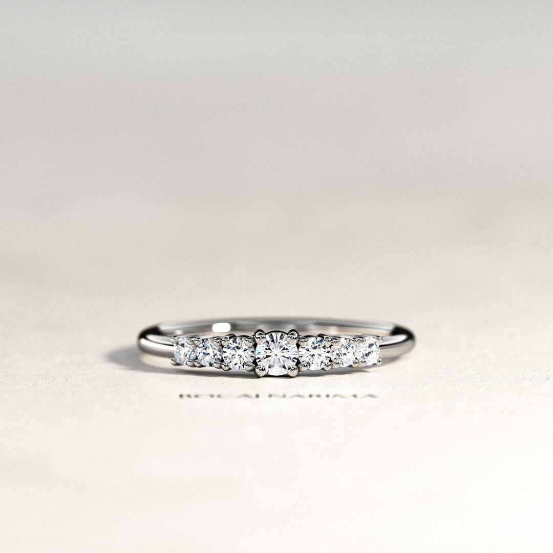 Dainty Diamond Ring / 7 Stone Diamond Ring / Minimal - Etsy