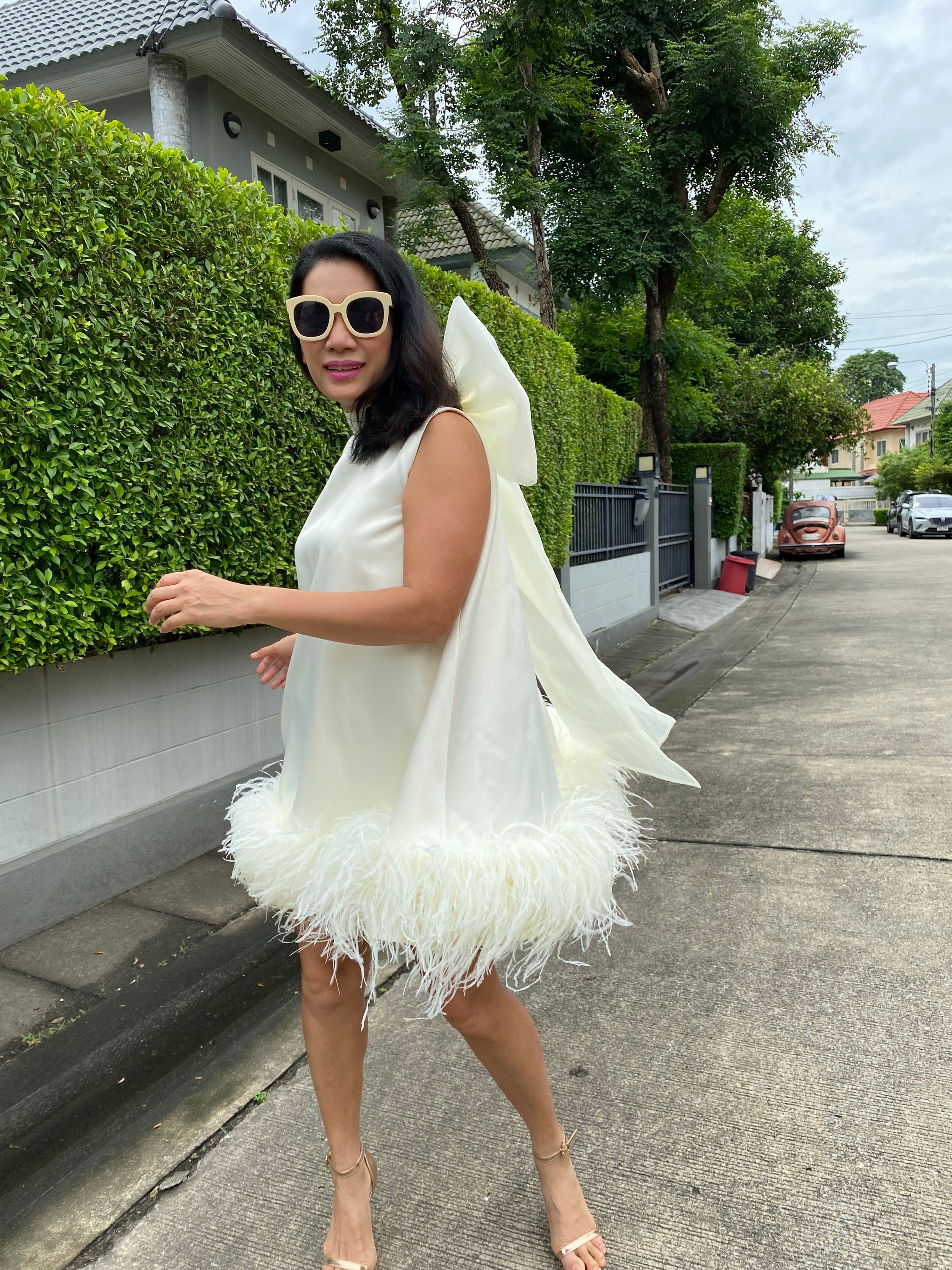 Black and white feather dress clearance