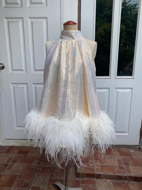 cream feather dress Custom sequin halter neck short Personalized dress plus size Second wedding dress for women Store Credit Only Size:36G 5% Elastane) 85cm total Forever 21 Ruched Surplice Sequin