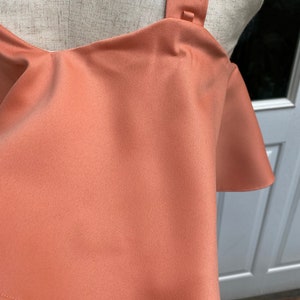 Orange Feder Top & Hose für Frauen, weite Beinhose, kundenspezifische Hose, Abschlusskleid, Übergrößenkleid Braut, Hochzeitsgastkleid, Geschenk für sie Bild 7