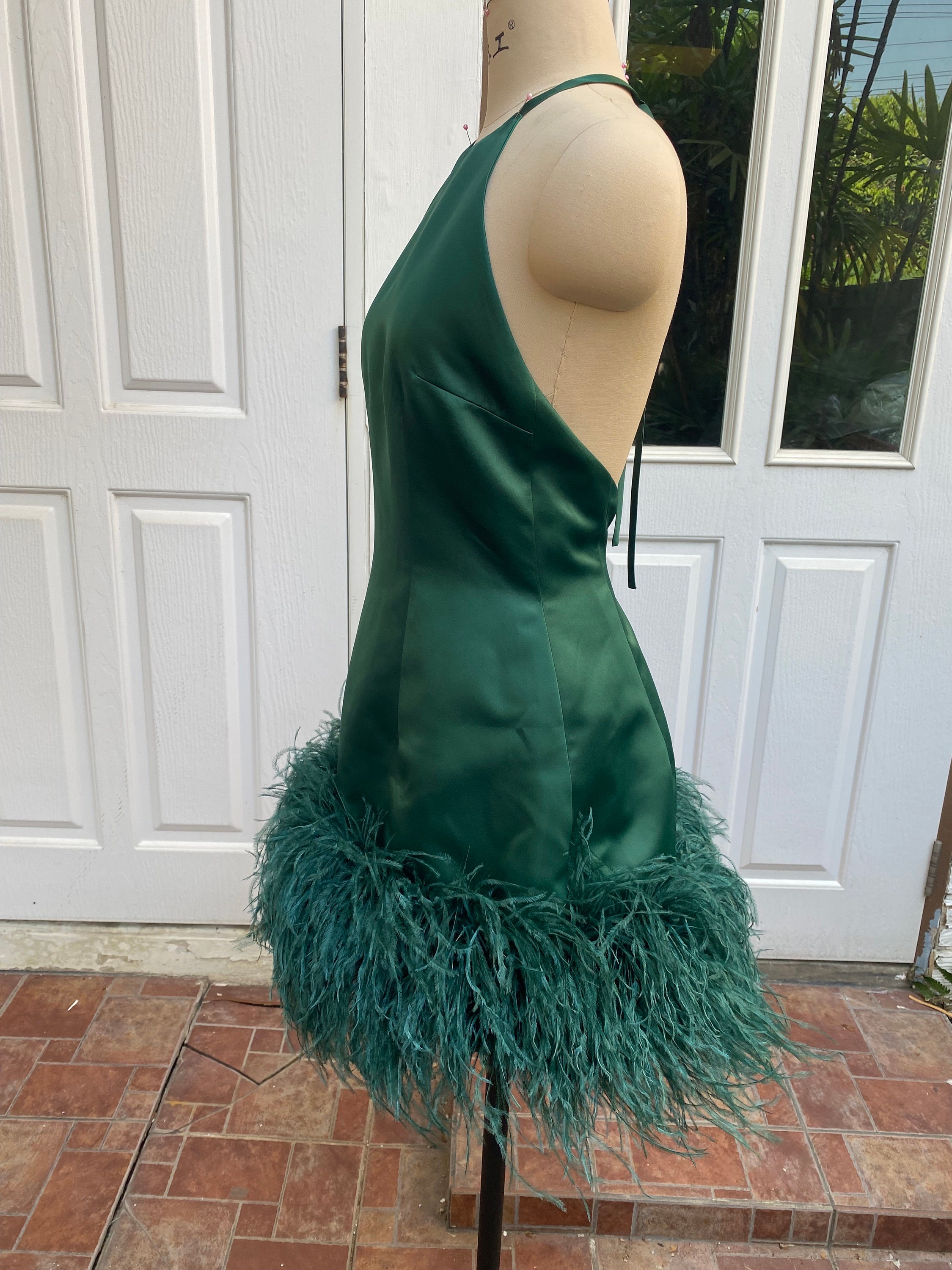 Emerald Green Feather Halter Neck Short Dress Wedding Dress Gown Plus Size Wedding Guest Dress Summer Women Open Back Wedding Dress Festive