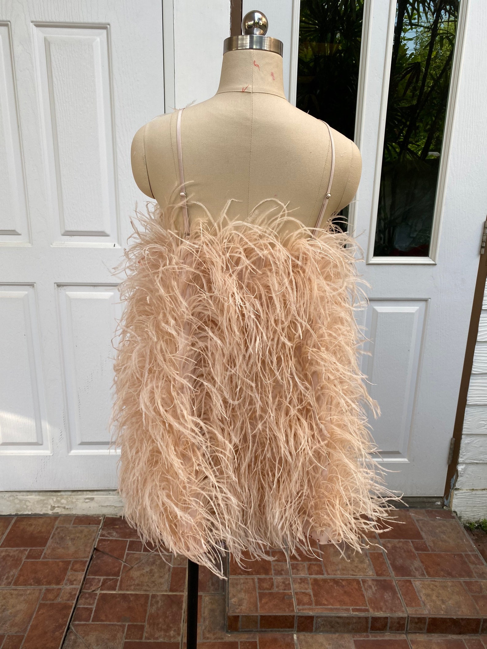 Elegant Feather Mini Dress for Wedding Guests – Perfect Style Statement