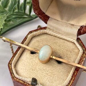 Victorian Second Hand 15ct Gold Oval Opal Bar Brooch