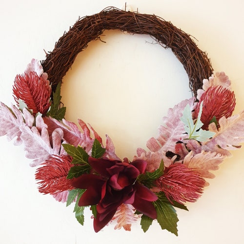 Red / Burgundy Australian Native Wreath 35cm |Christmas Wreath | FREE DELIVERY Australian buy wide