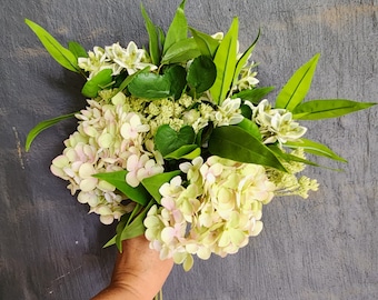 Hydrangea Bunch / Bouquet| 9 stems Wedding | Flower Posy | Decoration | Home Decor | Gift