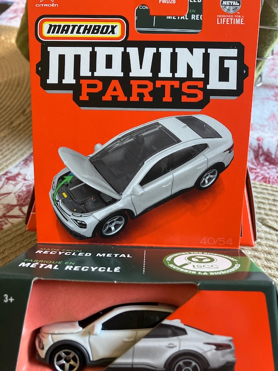 ミニカー matchbox cattletruck no11 Amazon.com: Matchbox Cars Playset, Action Drivers