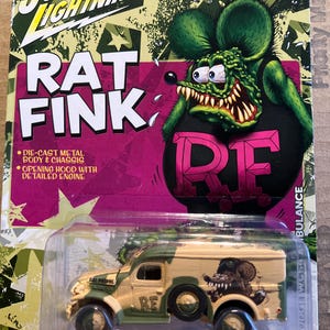 Rat Fink Die Cast ミニカー ピンク　 ミニカー 車 おもちゃ 1:18 プリムス 1965 ピンク 合金