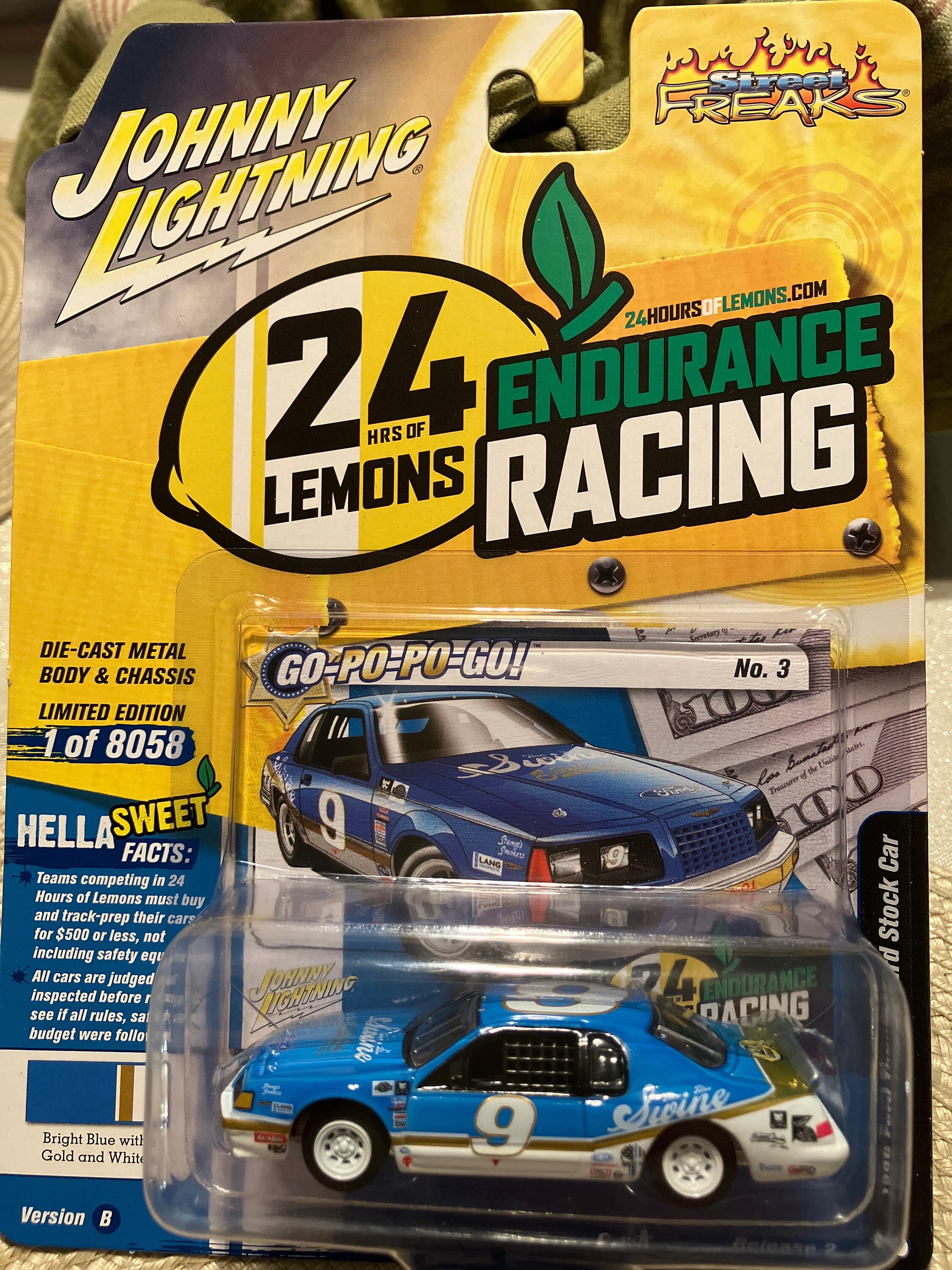 Johnny Lightning 1986 Ford Thunderbird Stock Car-limited Edition 1