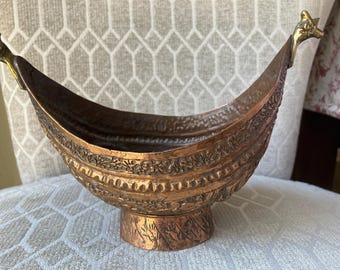 Handcrafted Kashmir Middle Eastern Copper Kashkol-8” in great condition