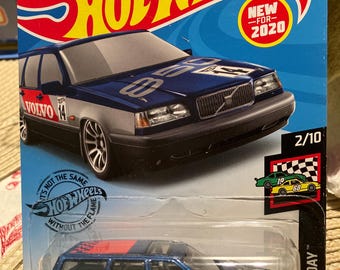 Hot wheels Volvo 850 Estate-1/64 diecast car-1