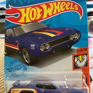 1/64 Hotwheels 1971 Plymouth GTX-diecast car NIB