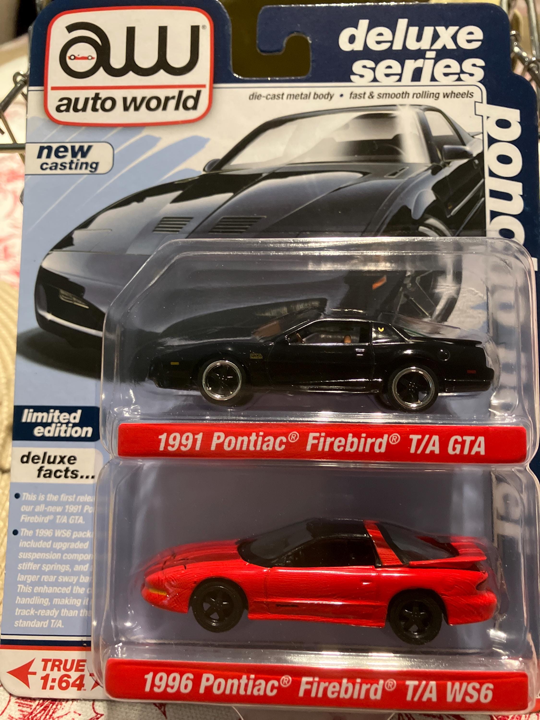 1991・1996 Pontiac Firebird Trans Am セット Auto World 1991 Pontiac Firebird T/A GTA and 1996 Pontiac