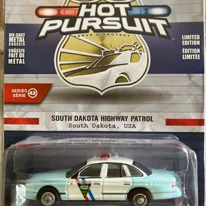 Greenlight 1992 Ford Crown Victoria Police Interceptor 1/64 metal diecast--limited edition NIP-South Dakota Police