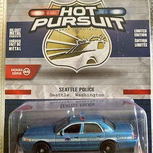 Greenlight 2001 Ford Crown Victoria Police Interceptor 1/64 metal diecast--limited edition NIP-Seattle Police