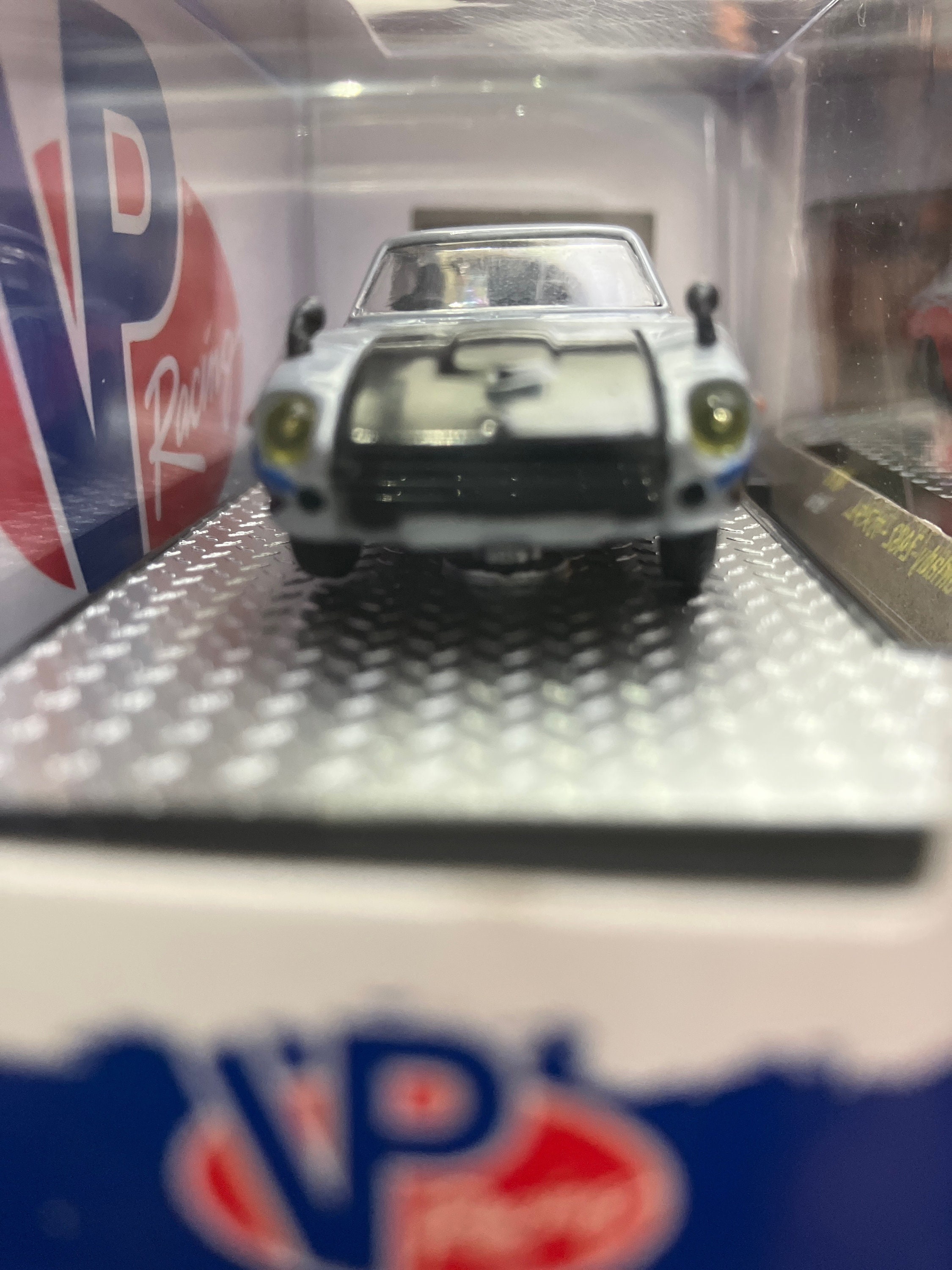 M2 Machines 1/64 Nissan Fairlady Z432 Rouge - Modèle Réduit Diecast - Collection