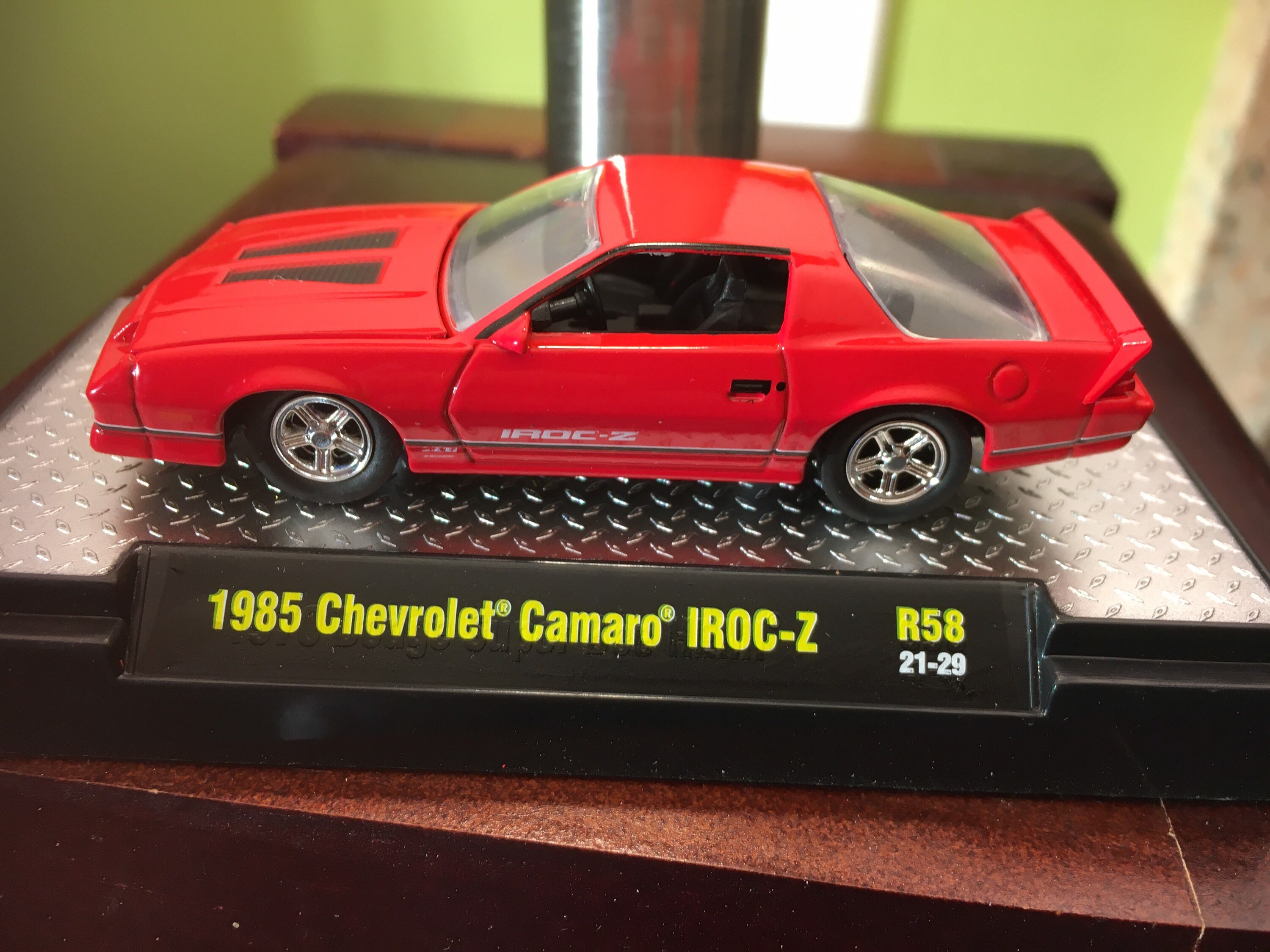M2 Machines 1985 Chevrolet Camaro IROC-Z Limited Edition 1
