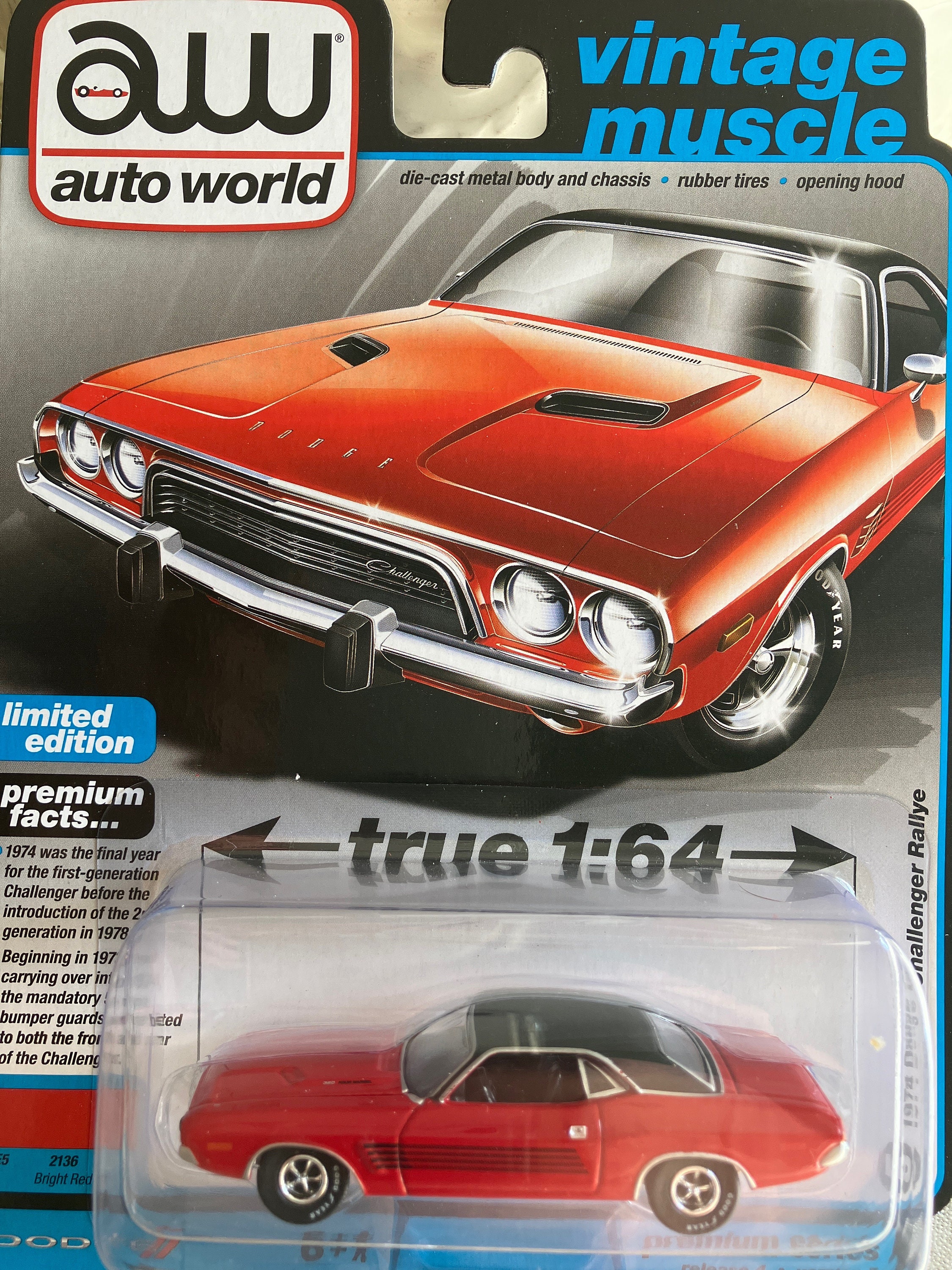 Auto World 1974 Dodge Challenger Rallye-1/64 Diecast Car Limited