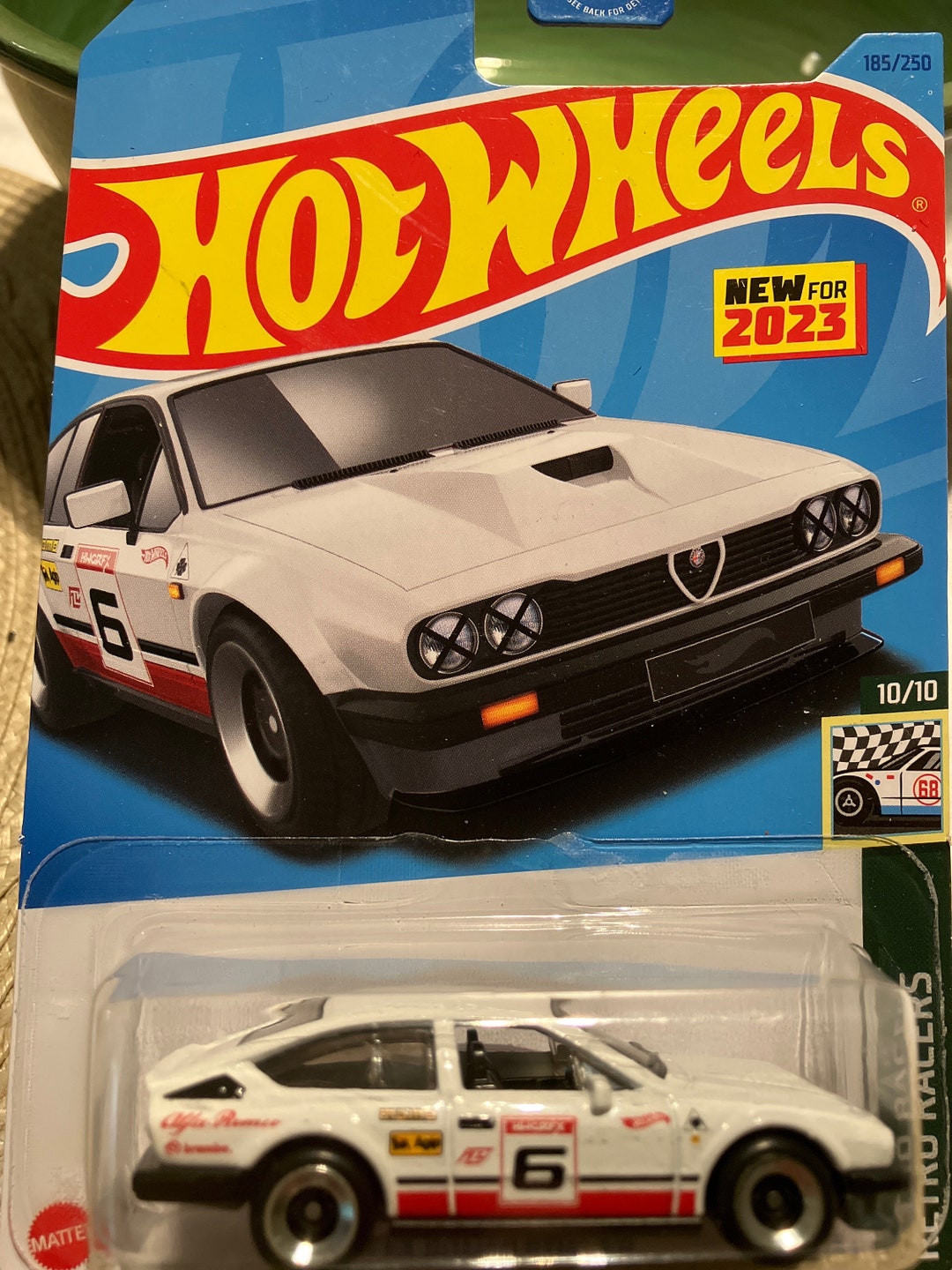Hot Wheels Alfa Romeo GTV6 1:64 - Version Loose (sans Boîte) - Occasion TBE - Collection