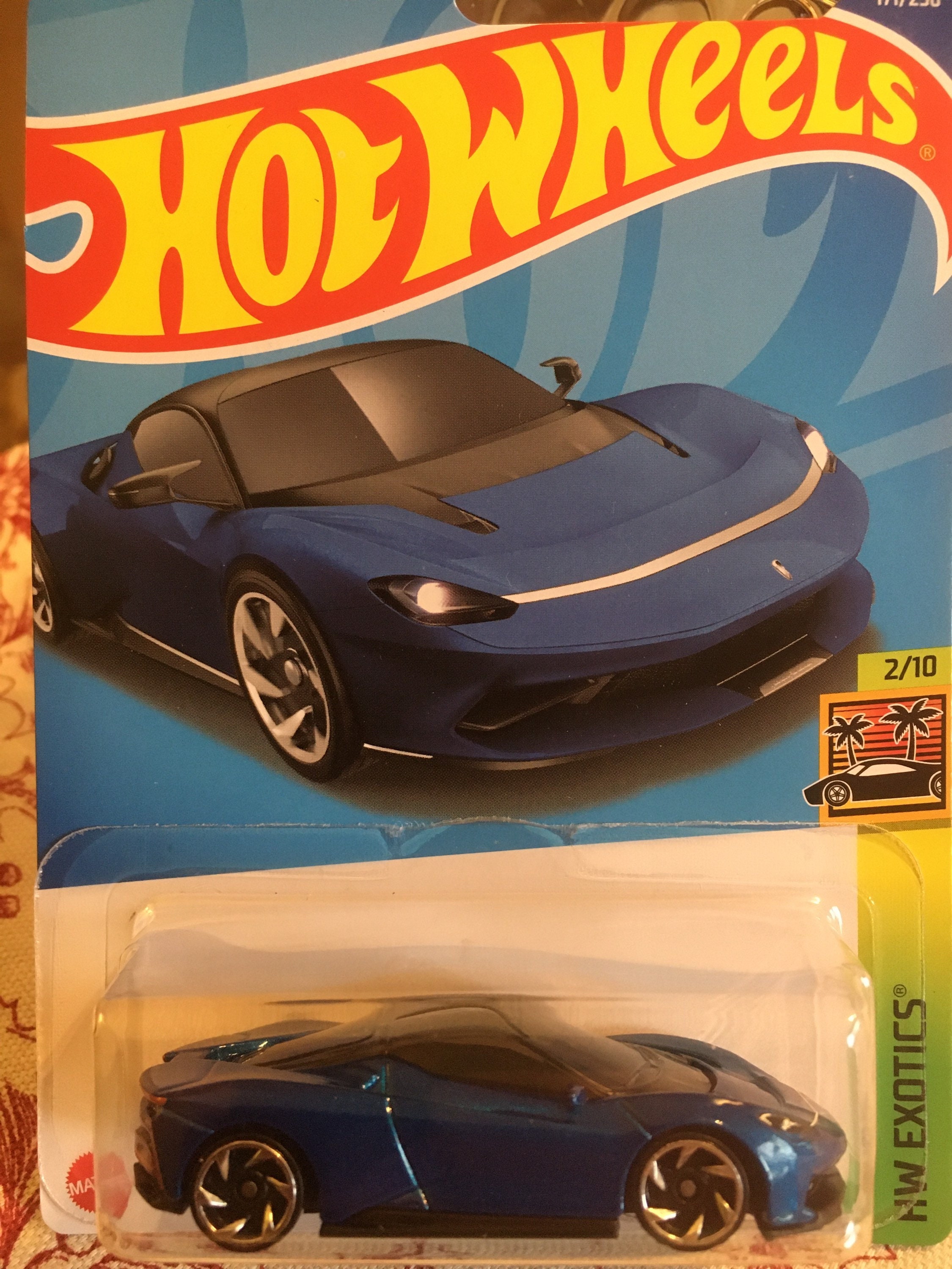 Hot wheels Automobili Pininfarina Battista-1/64 diecast car