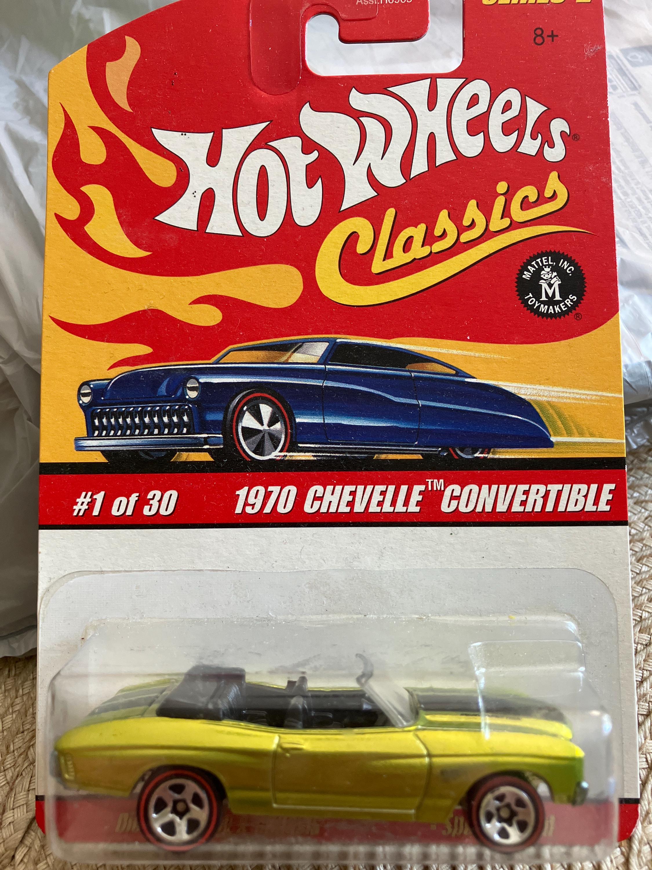 Hot Wheels Classics 1970 Chevelle Convertible -1/64 Car Premium