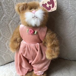 Ty 1993 collectible Pouncer-stuffed bear in great condition