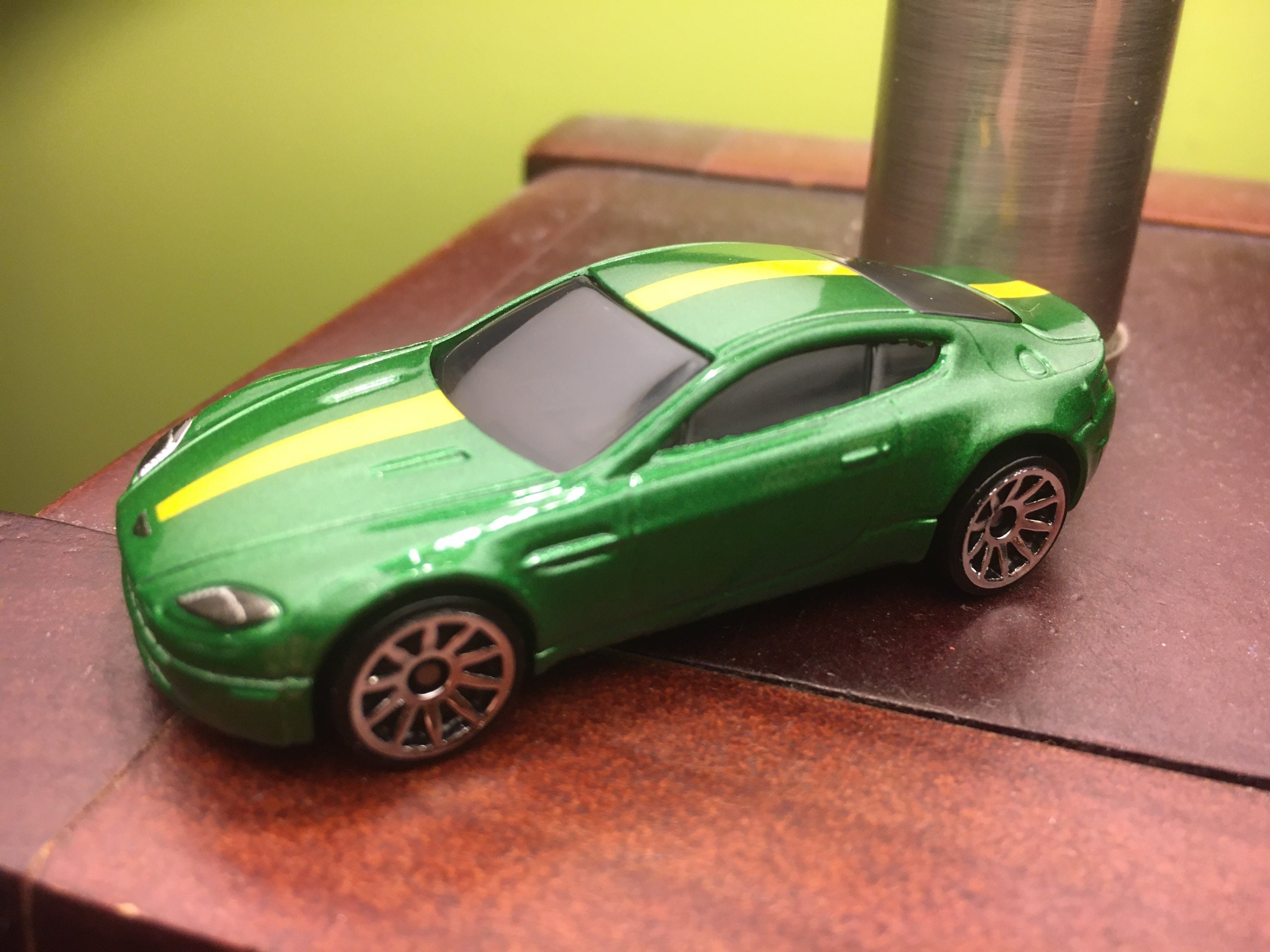 2015 Hot Wheels Aston Martin V8 Vantage-1/64 Diecast Car - Etsy