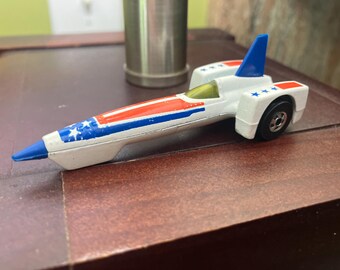 Hotwheels Tricar X-8-1/64 diecast car-vintage casting 1979