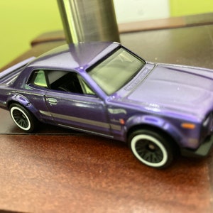 2011 Hot wheels Nissan Skyline -1/64 diecast car