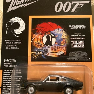 Johnny Lightning 007 James Bond-1987 Aston Martin V8-diecast car 1/64 scale