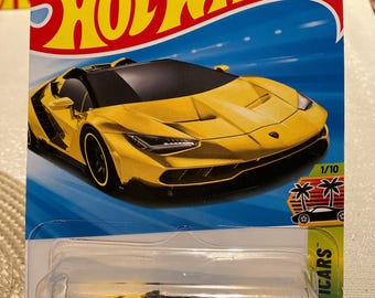 Hot wheels’16 Lamborghini Centenario Roadster -1/64 diecast car