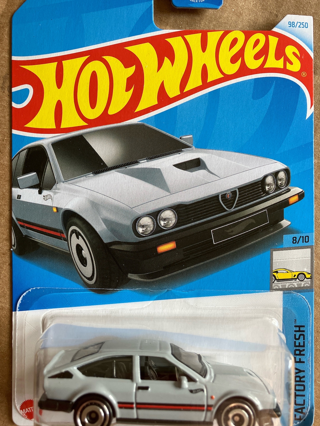 Alfa Romeo GTV6 Rossa In Scala 1/64 - Modellino Pressofuso TPC - Giocattolo Da Collezione