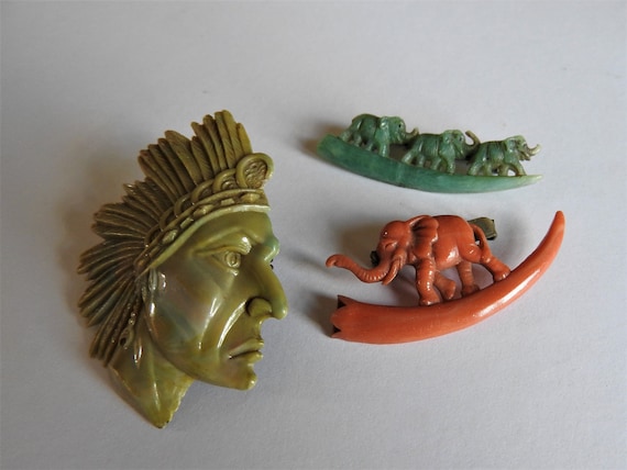 Three 1950's Early Plastic Brooches - image 1