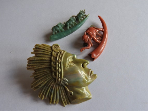 Three 1950's Early Plastic Brooches - image 3