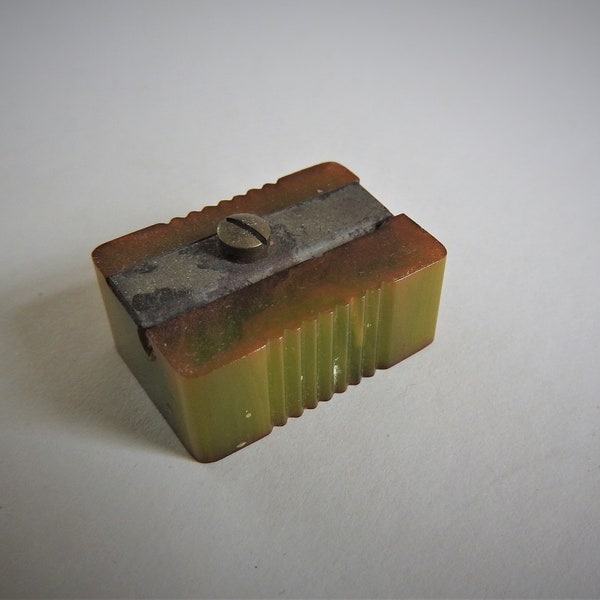 Vintage Bakelite Phenolic Green pencil Sharpener