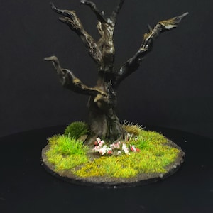 Tree painted mini by Mantic Miniatures for RPGs like D&D dungeon decor