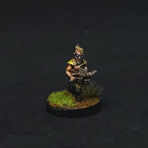 Gnome Infiltrator painted mini by Wizards of the Coast Miniatures for RPGs like D&D Chainmail OOP