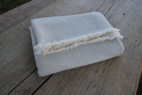 Linen blanket, fringed linen blanket, linen throw, beige white waffle linen, pastel linen blanket, natural linen blanket, bedspread, 300GSM