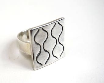 Sterling Silver Square Statement Ring with engraved nouveau design