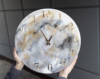 Horloge murale en résine design marbre : art minimaliste moderne
