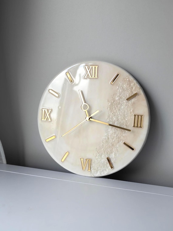 Marble Resin Wall Clock - Modern Minimalist Decor, Gold Accents