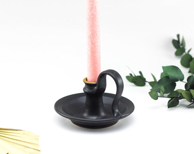 Ceramic candlestick, matte black