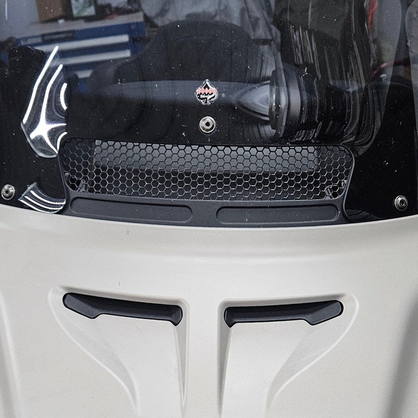 Indian Challenger BLACK Grill insert, Indian Pursuit Black Grill Insert, Indian Challenger Elite.