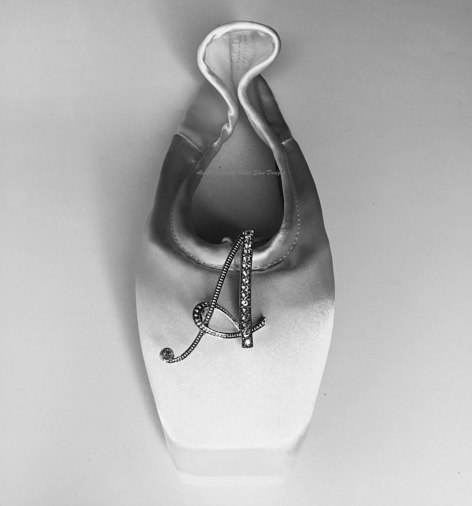 create your pointe shoes here at alex & kherington ballet shoe design - ribbons included
